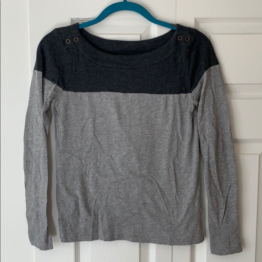 Gray Colorblock Long Sleeve Top